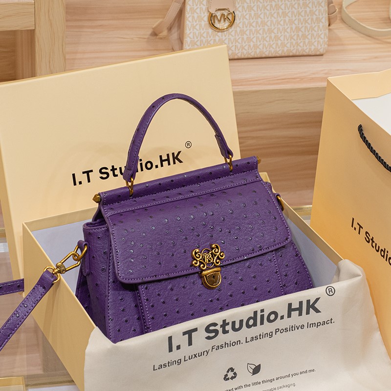 Women Bags Trend 2025 - حقيبة يد نسائية سعة كبيرة 2025