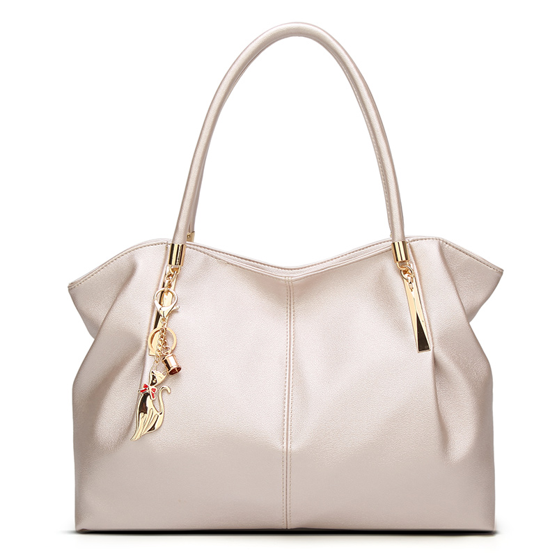 حقيبة يد نسائية عصرية ومتعددة  - مراجعة Women Bags Coach وسعره