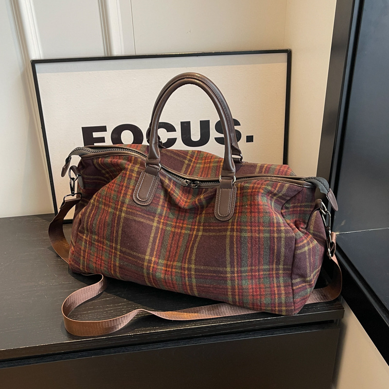 حقيبة سفر، حقيبة سباحة، حقيبة  - مراجعة Women Bags Coach وسعره