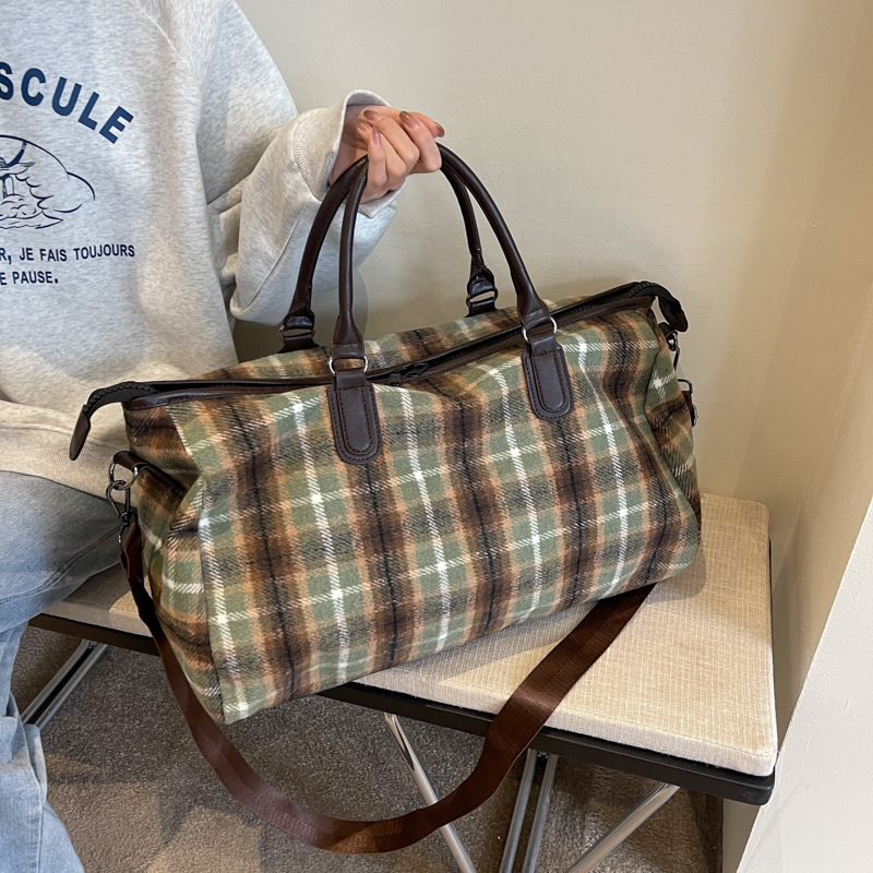 حقيبة سفر، حقيبة سباحة، حقيبة  - مراجعة Women Bags Coach وسعره