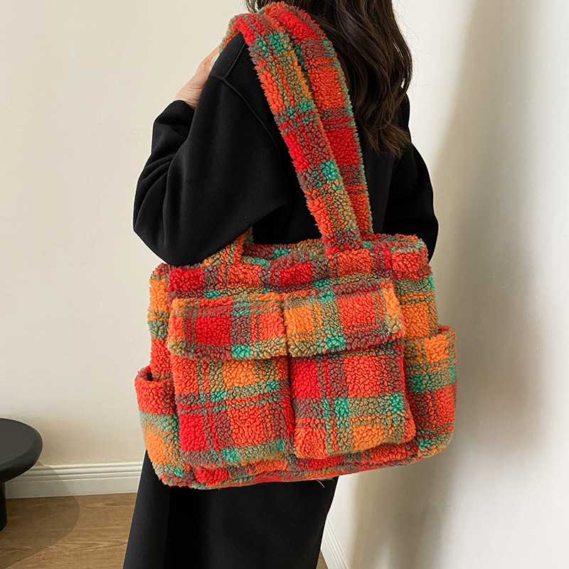 حقائب حمل من صوف الضأن للنساء  - مراجعة Women Handheld Bags وسعره
