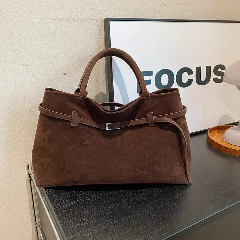 مشبك تصميم الزخرفية الصلبة فو  - مراجعة Women Bags Designer Sale وسعره