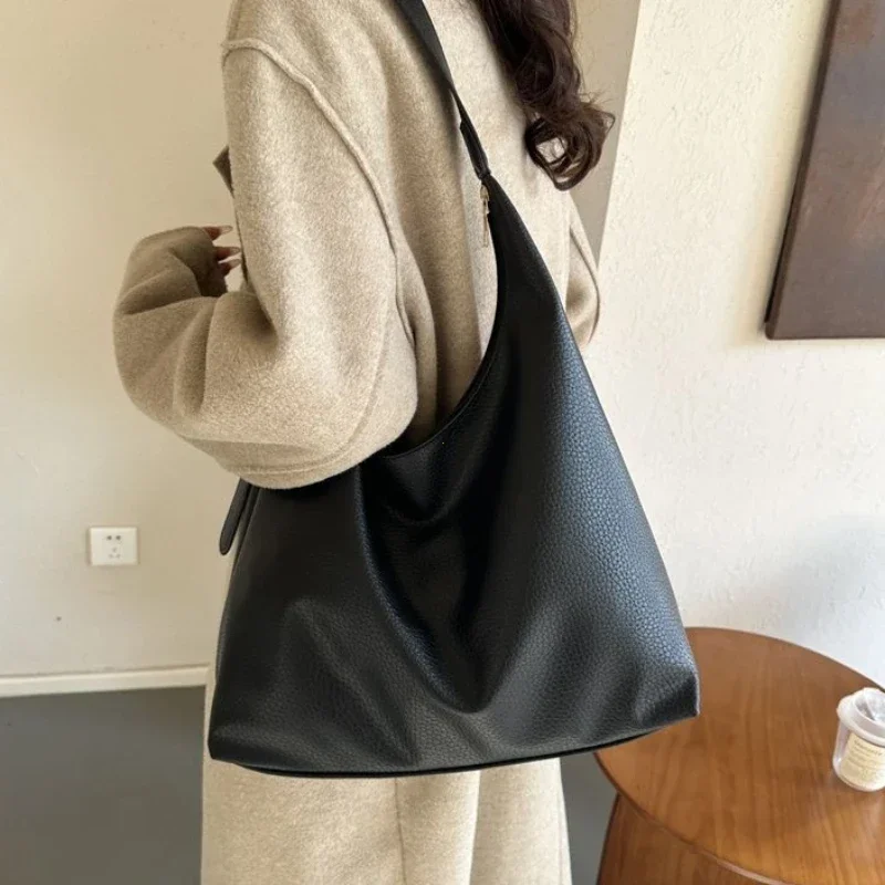 حقيبة يد جلدية أنيقة للنساء 20 - مراجعة Women Bags Trend 2025 وسعره
