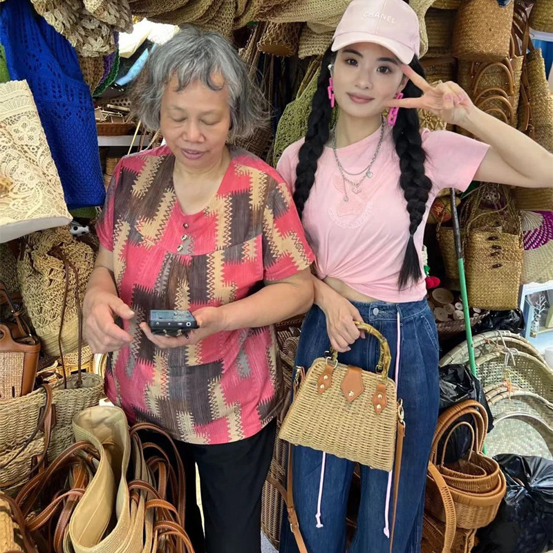 2025 مصمم فاخر المألوف الخيزرا - مراجعة Women Bags Trend 2025 وسعره