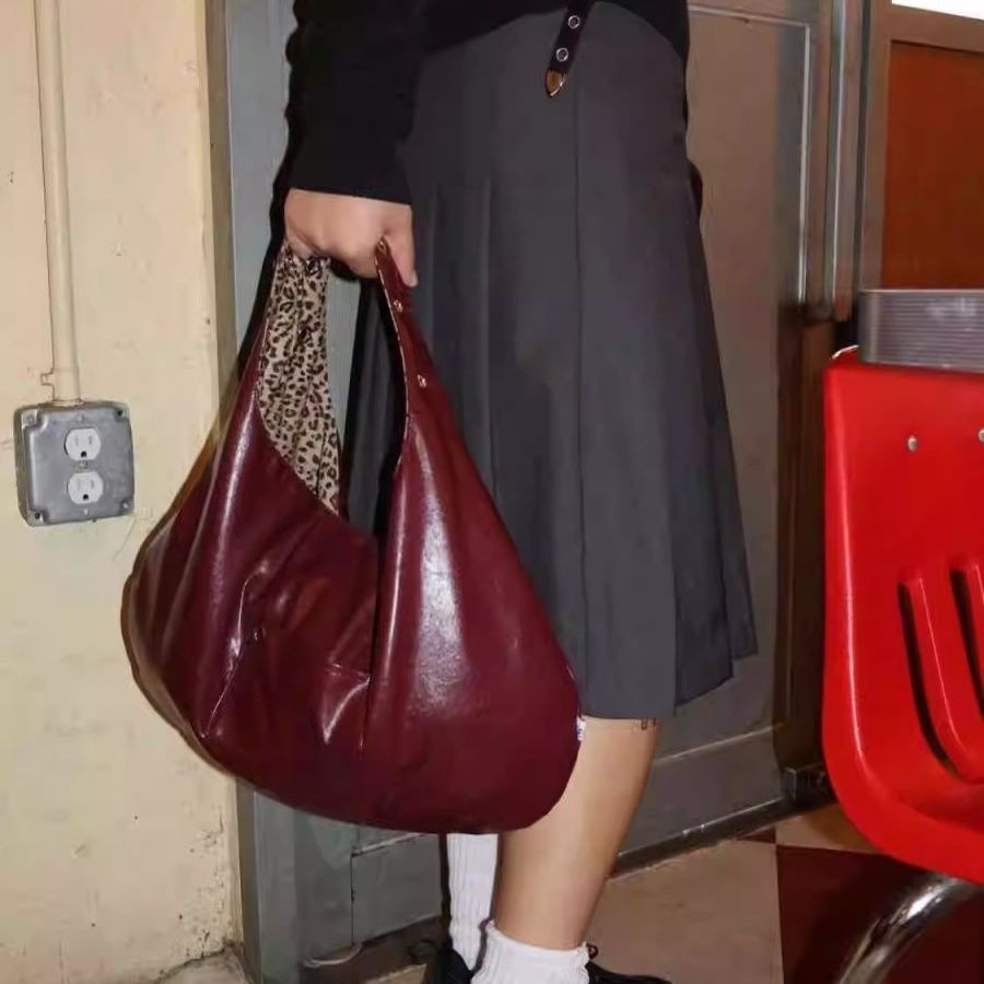حقيبة يد نسائية جديدة لعام 202 - مراجعة Women'S Kipling Bags وسعره