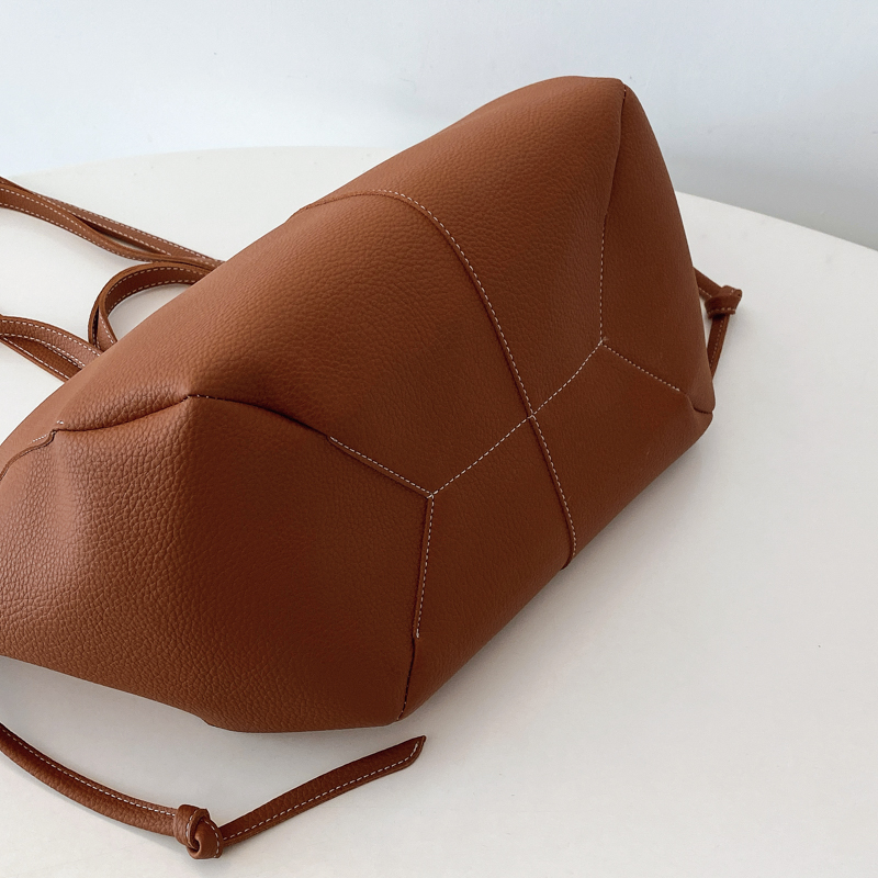 سعة كبيرة جلدية سستة المرأة حم - مراجعة Women Bags Trend 2025 وسعره